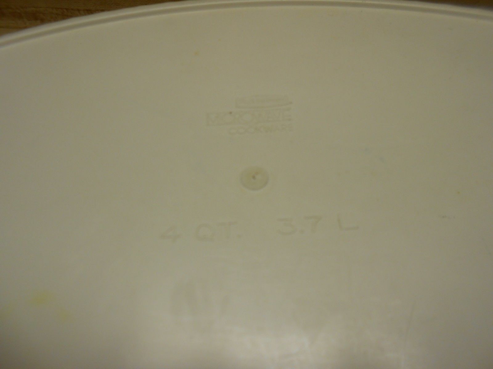 rubbermaid microwave cookware 4 qt oval dish and 46 similar items rubbermaid microwave cookware 4 qt oval dish and 46 similar items