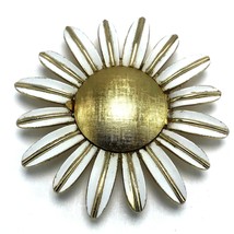 Vintage Avon Brocade Daisy Flower Pin Brooch Brocade - $20.74