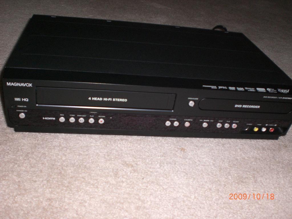 Magnavox ZV427MG9 DVD Recorder/VCR Combo, HDMI 1080p UpConversion, No Tuner DVD & Bluray Players