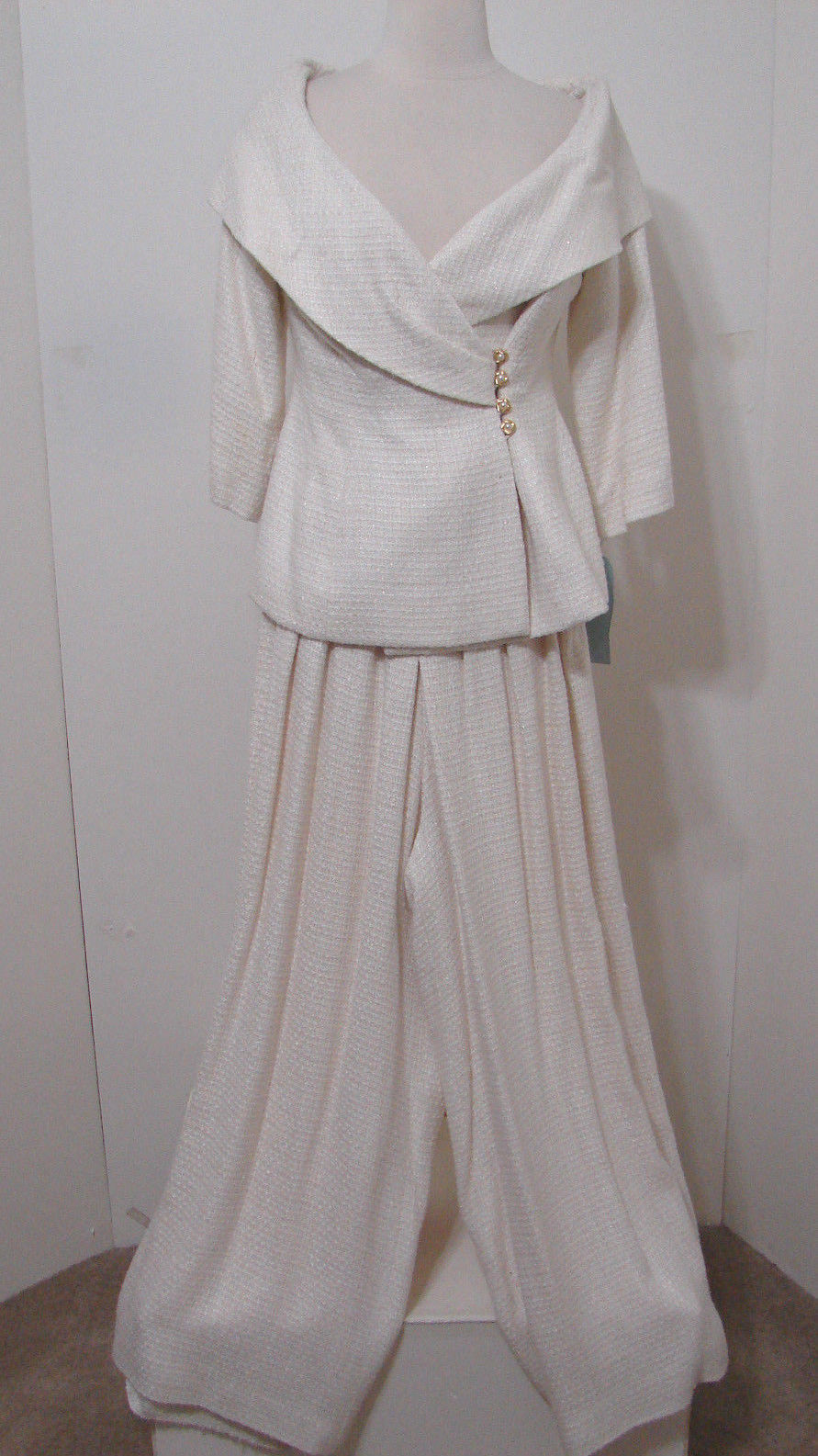 white palazzo pant suit