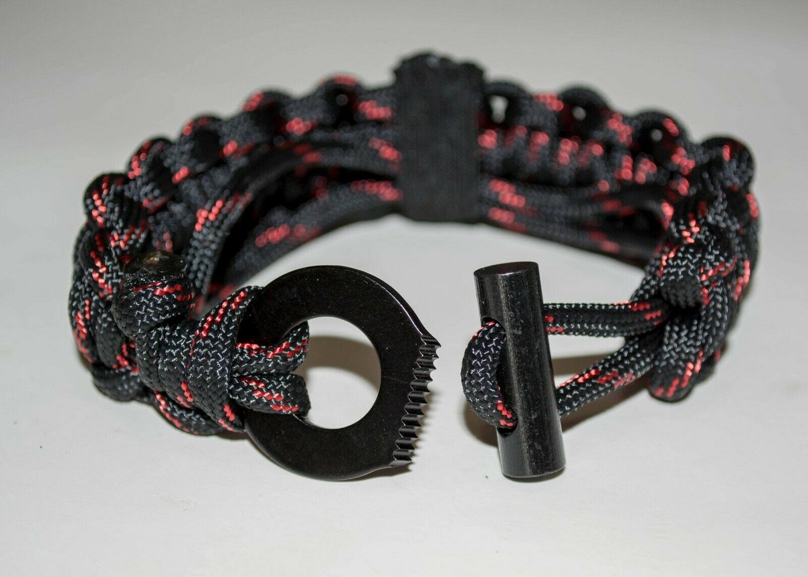 Fire Starter Bracelet Survival Adjustable Reflect Paracord Ferro Rod EZ