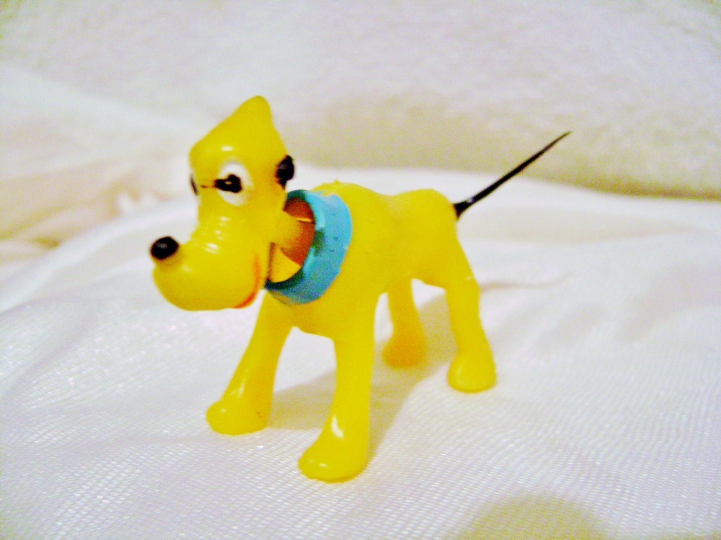 Pluto Walt Disney Miniature Vintage Plastic Bobble Head Nodder