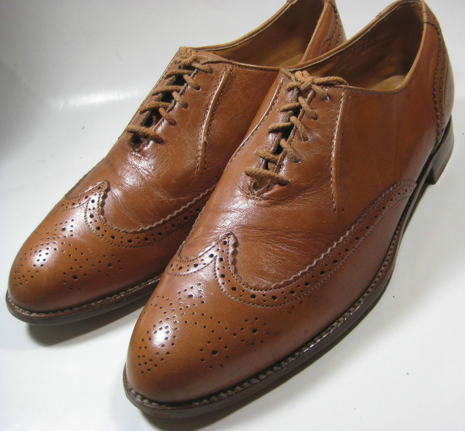 ULTRA RARE 10M Rich Almond Brown Leather Wingtips RARE Quality - Dress ...