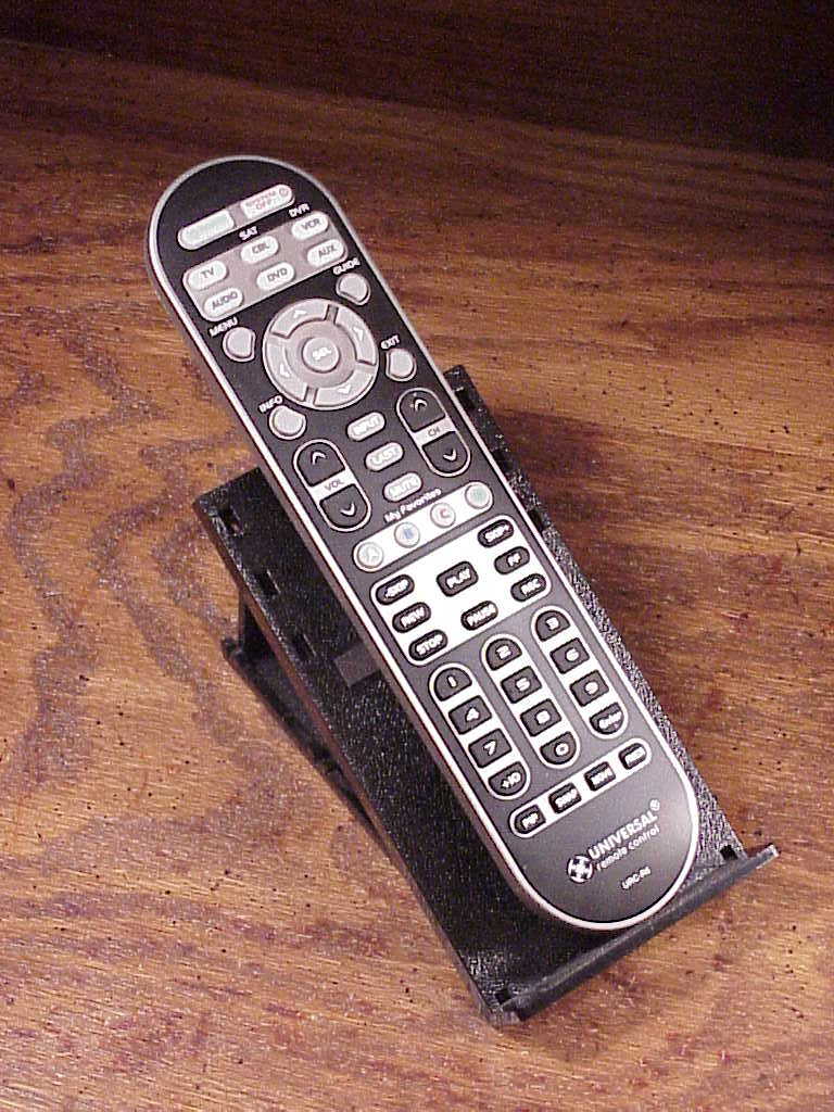 Universal Brand no. URCR6 Remote Control, used, cleaned and tested