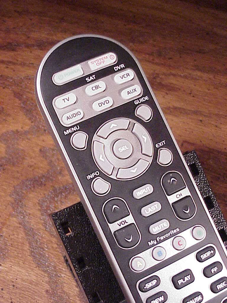 Universal Brand no. URCR6 Remote Control, used, cleaned and tested