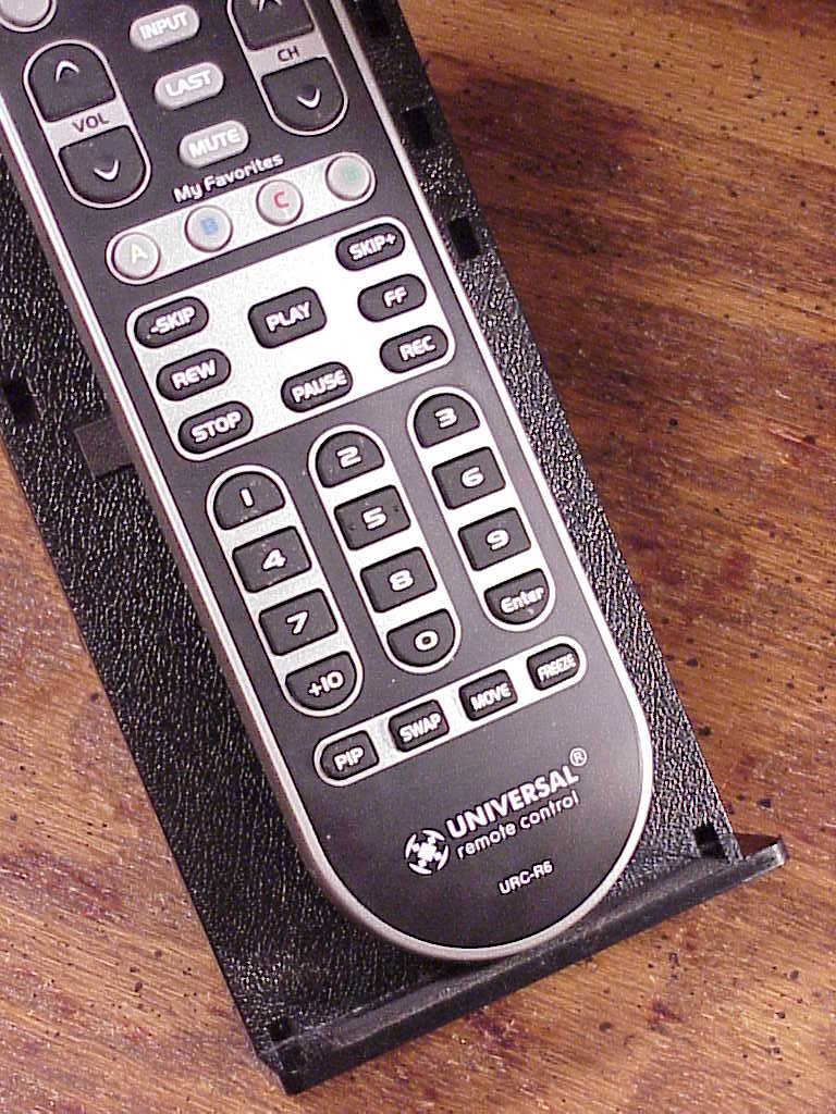 Universal Brand no. URCR6 Remote Control, used, cleaned and tested