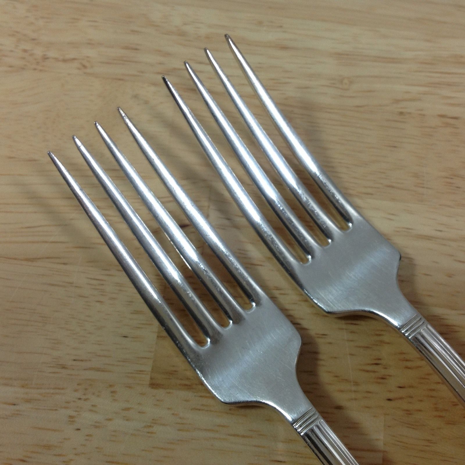 Oneida Coronation Silverplate 2 Dinner Forks Community Flatware 1936