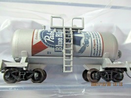 Atlas Trainman # 50005638 Pabst Blue Ribbon Beer Tank Car # 2014 N-Scale image 1