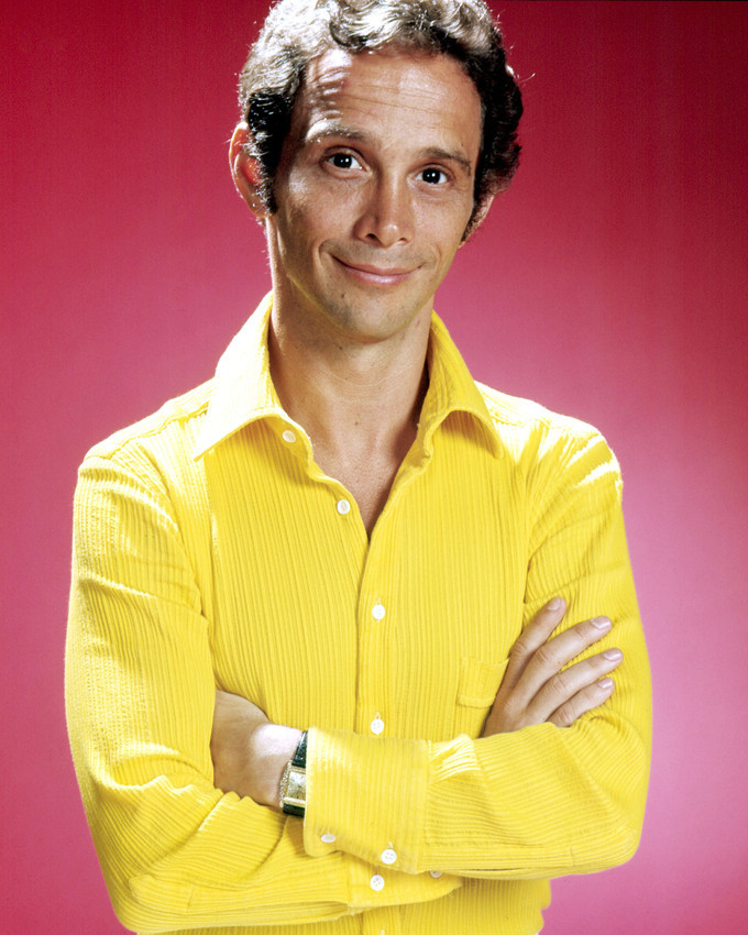 Joel Grey 8x10 Photo Photographs