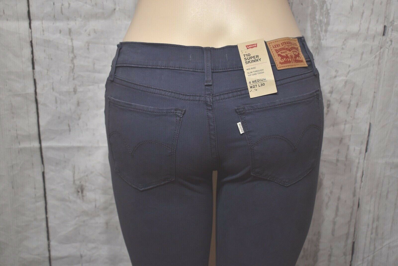 710 levis black