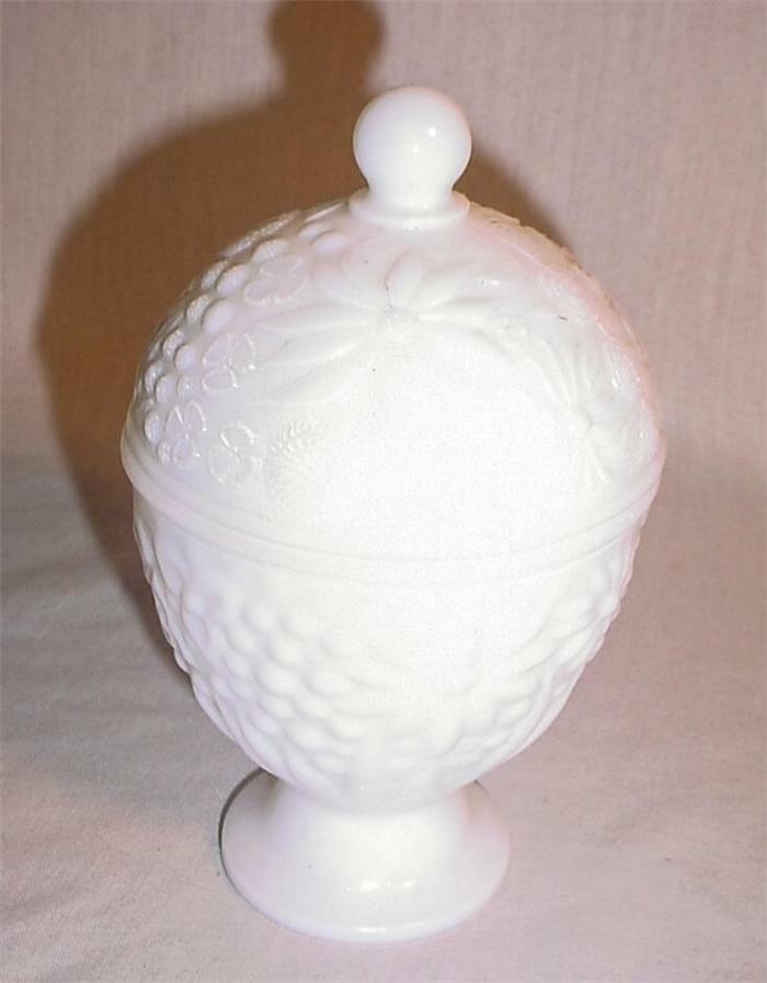 VINTAGE AVON MILK GLASS 6