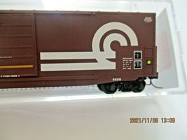 Micro-Trains # 18000350 Conrail 50' Standard Box Car, 10' Single Door, N-Scale image 3