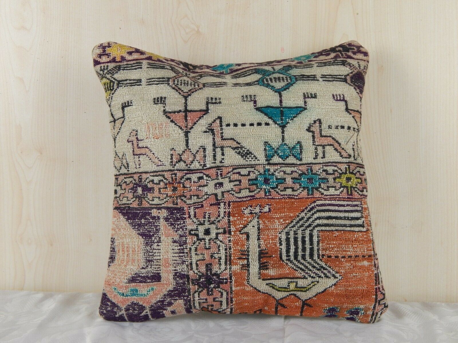 14'' X 14'' Animal Kilim Rug Pillow Cover Pillows