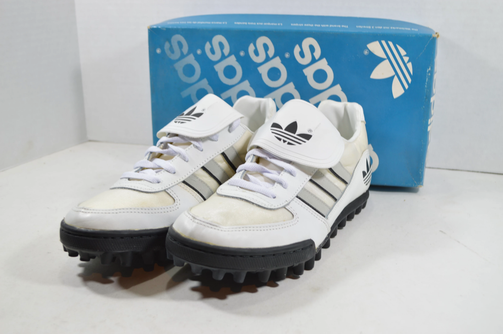 adidas old soccer shoes