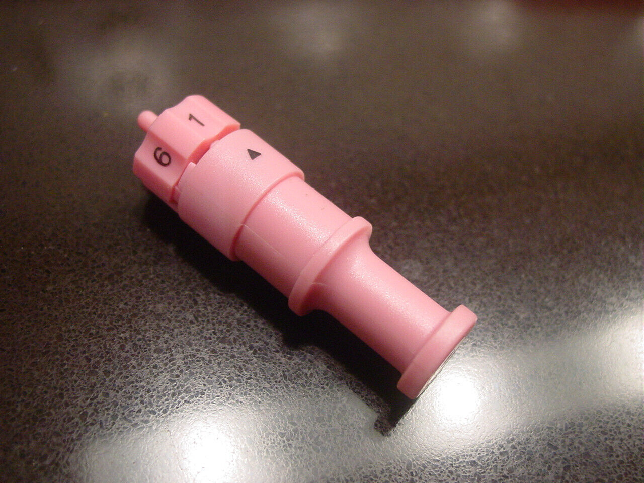 Genuine Original Cricut Pink Plastic Craft Cutter Adjustable Blade Holder Blade - $9.95