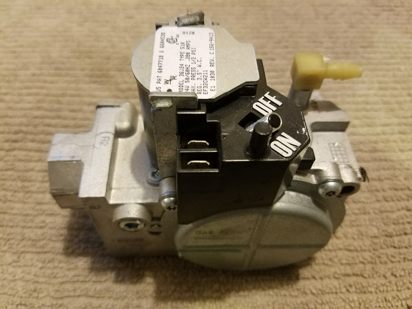 Carrier Bryant Payne oem furnace gas valve EF32CW211 Furnaces