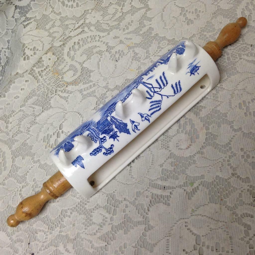 Vintage, Rare, Blue Willow 4pc Kitchen Utensils with RackHanger