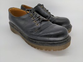 Doc Dr Martens The Original Made In England Black Low Top 4 Eye Size 8  - $60.78