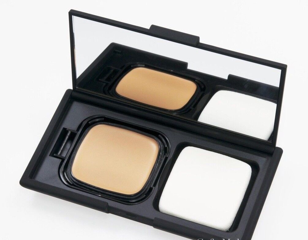 Primary image for NARS Radiant Cream Compact Foundation (Case + Refill) Color Deauville (Light 4)