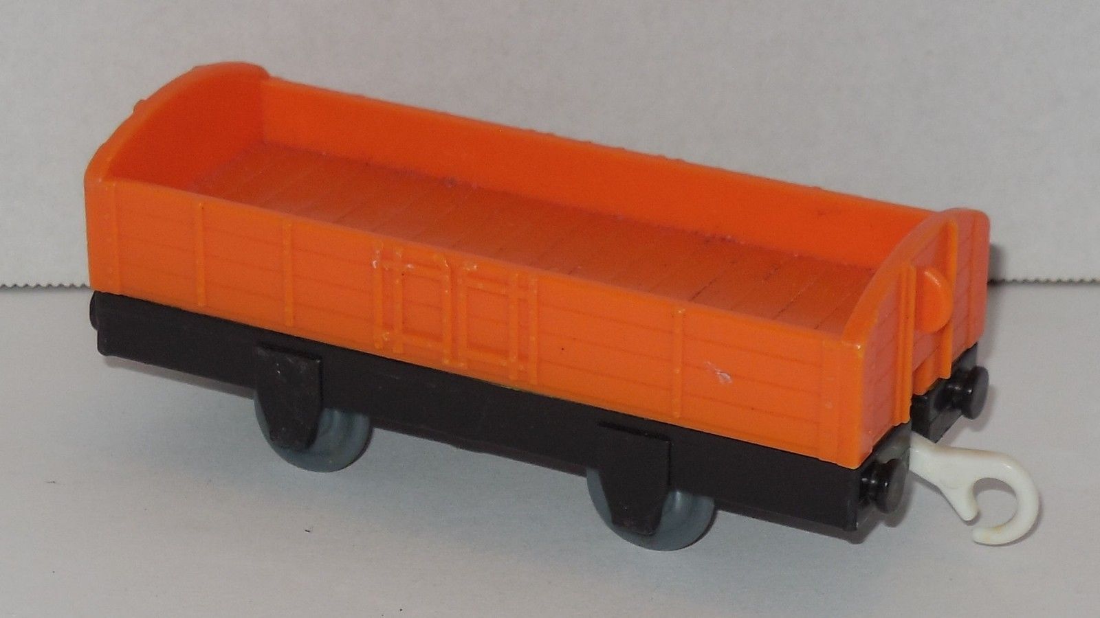 trackmaster mail cars