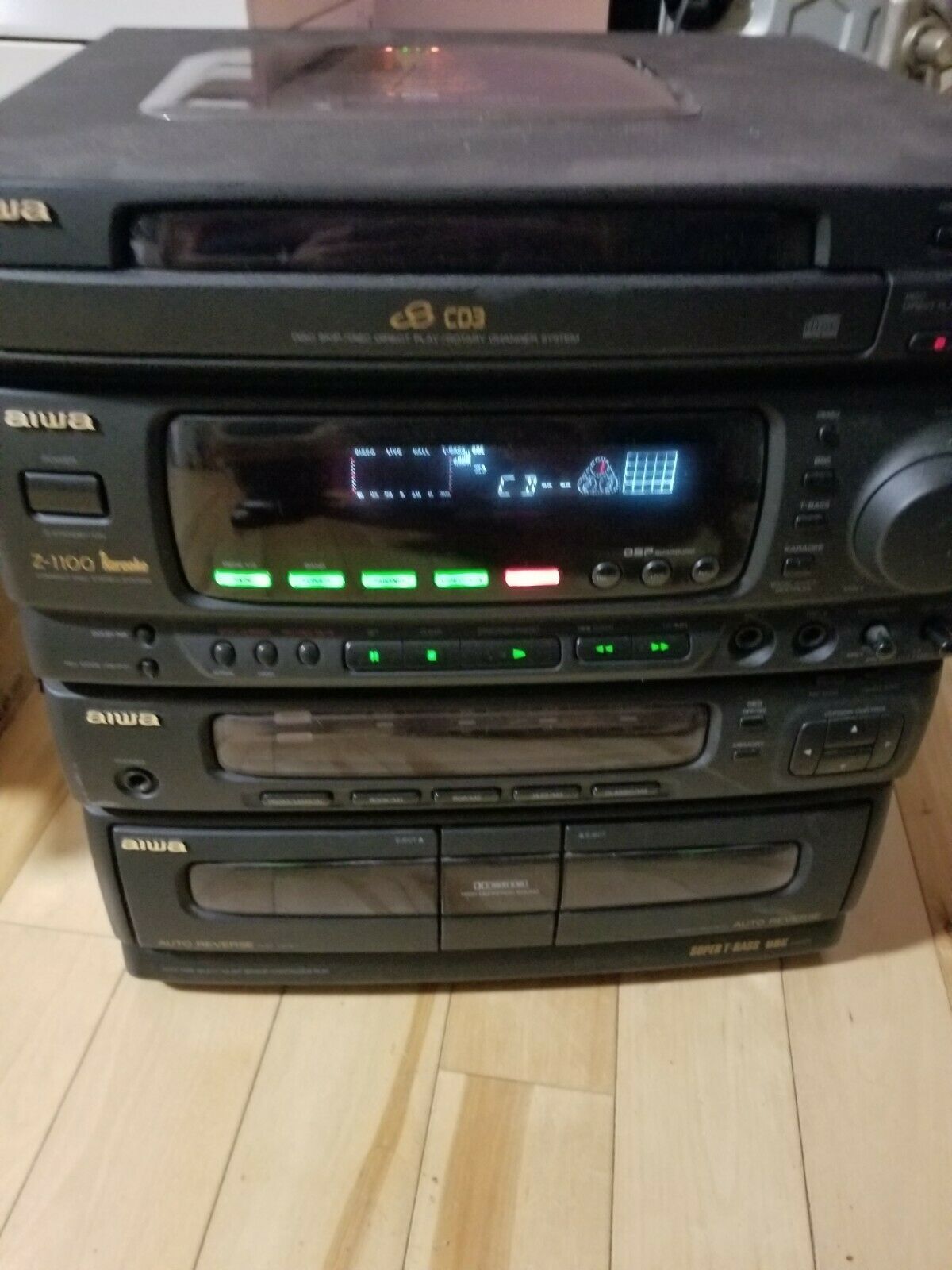 Aiwa CXZ1100HE Audio 3 CD/Radio/AUX/Dual Cassette PlayerKaraoke Vocal