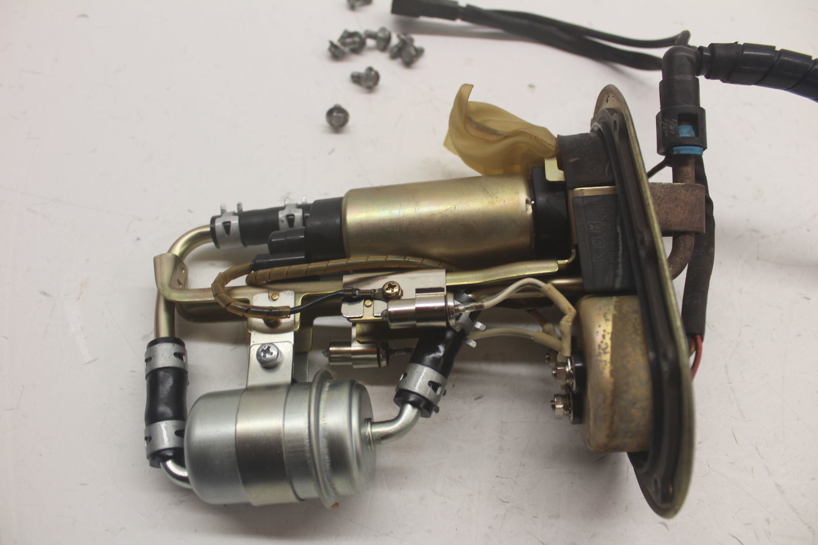 1997 suzuki tl1000s TL 1000 FUEL PUMP GAS PETROL SENDER UNIT Fuel Pumps