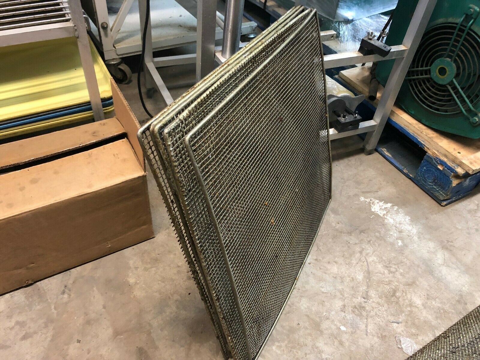 Set of 5 Commercial Bakery 23x23 Donut Fryer Frying Doughnut Wire