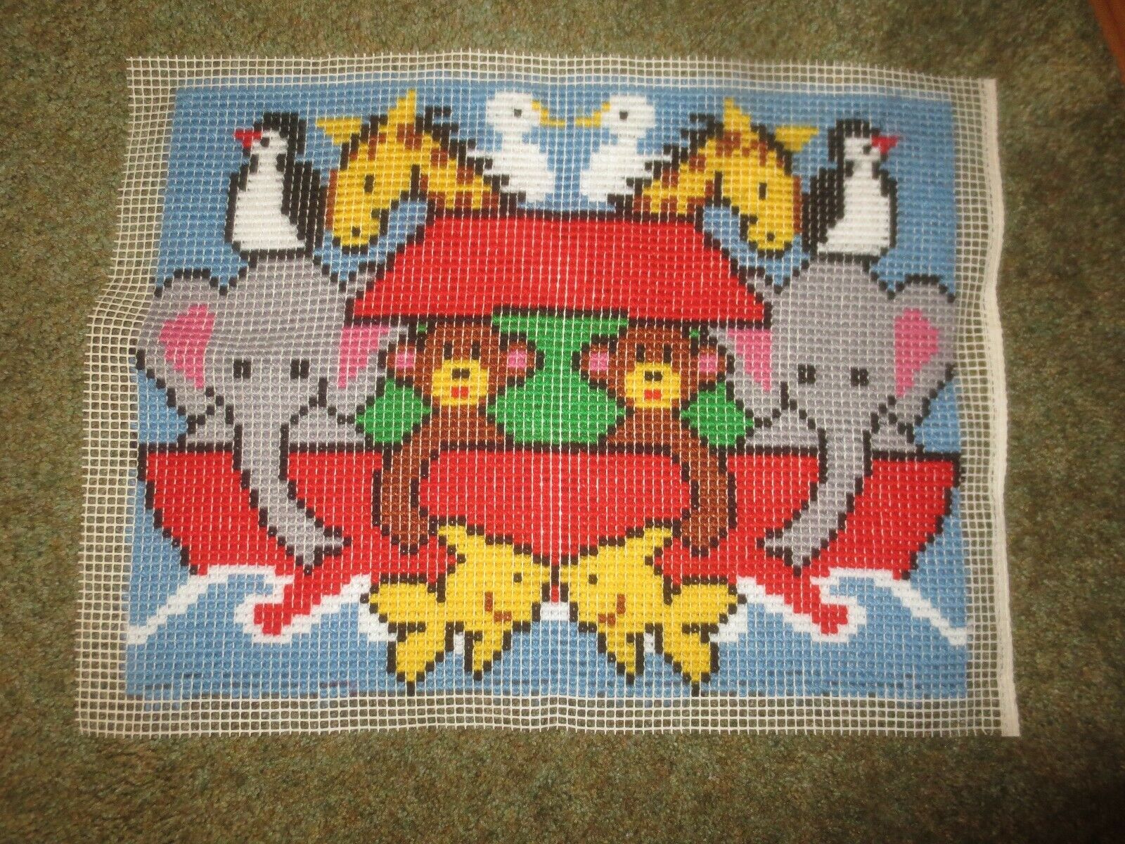 NEW Completed NOAH'S ARK Latch Hook RUG or WALL HANGING 20" x 27" to