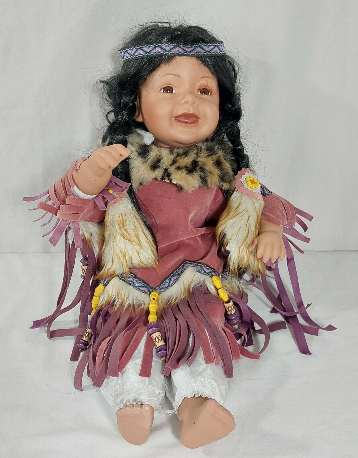 Cathay 16 Porcelain Doll Collection Native American Doll 119 Of 5000 Happy Face Everything Else