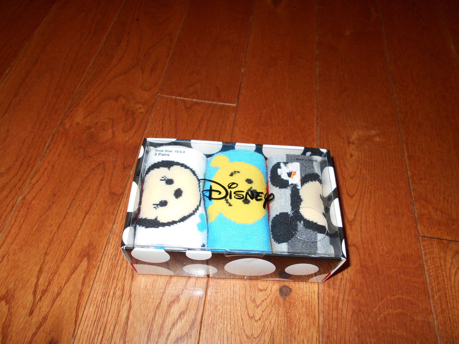 Disneys Minnie Mouse White Colored Floral Kids Socks 1 Pair, Size 6-8