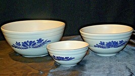 Pfaltzgraff Set of Three Bowls  AA20-2136 Vintage - $49.95