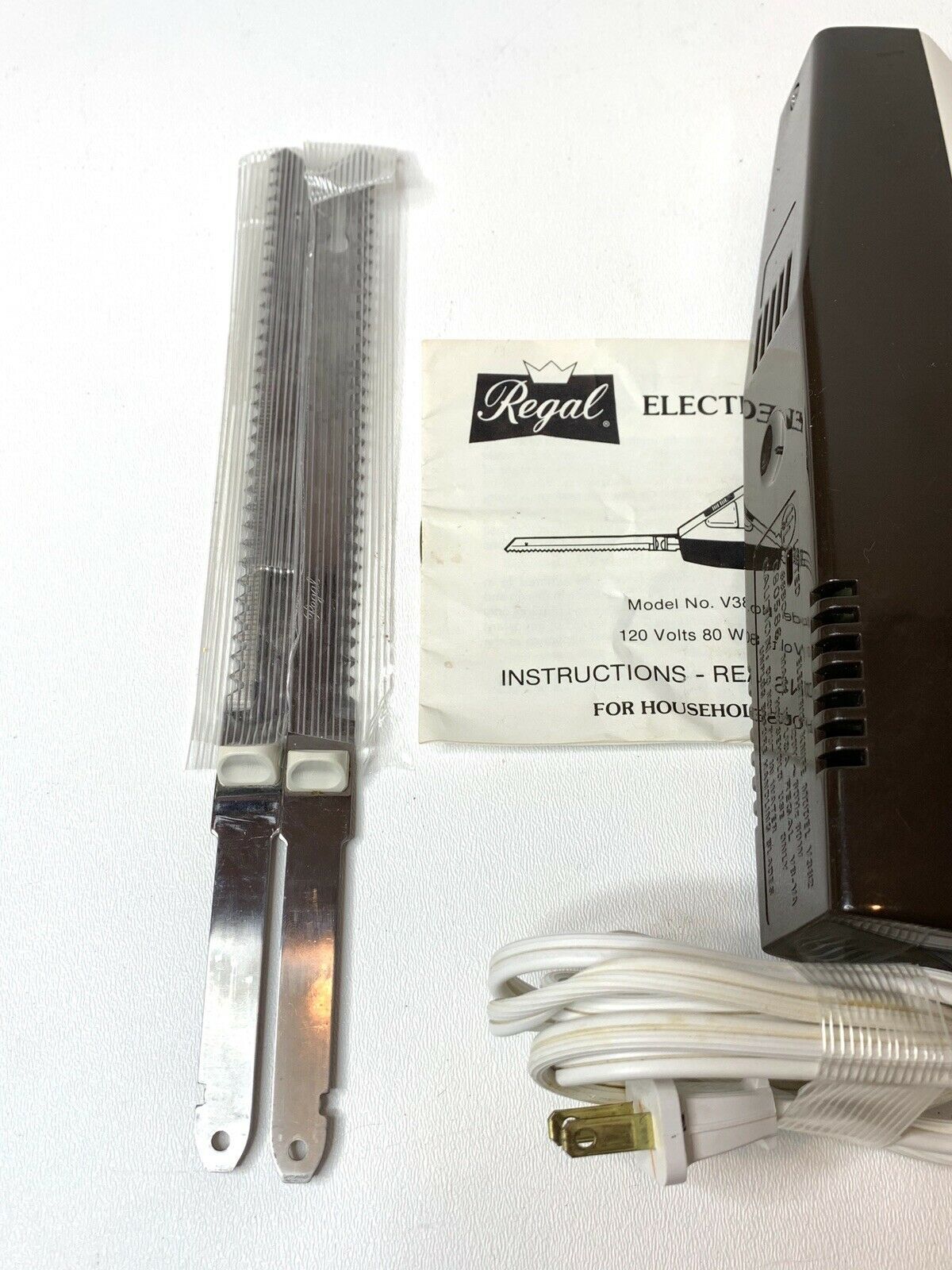 Vintage Regal Electric Knife Model V382 Made and 50 similar items