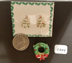 Vintage Novelty Clip on Christmas Tree Earrings and Wreath Pin - $6.99
