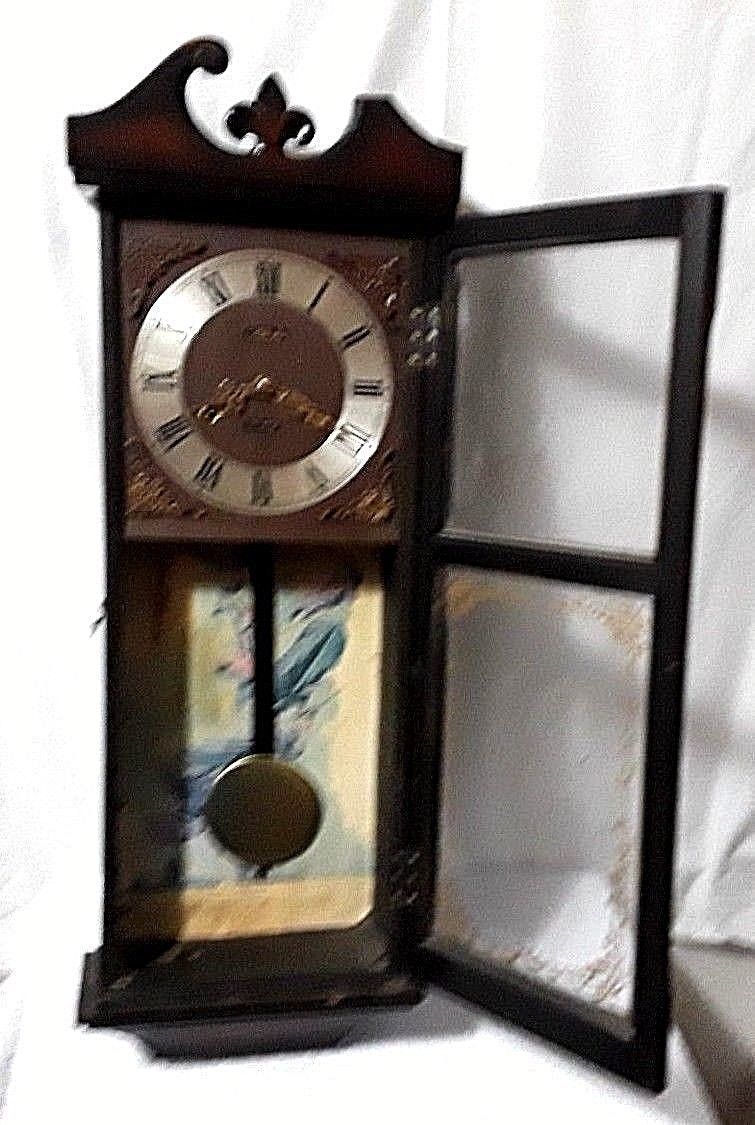 Aikosha Vintage 30 Day Clock for Parts or Repair Wall