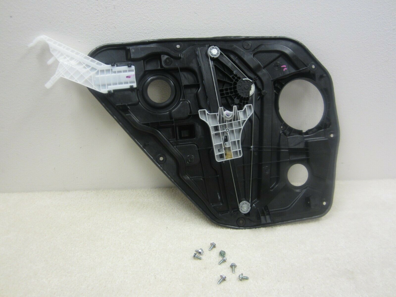 2015 - 2019 HYUNDAI SONATA OEM RIGHT REAR DOOR WINDOW REGULATOR LFAD764 ...