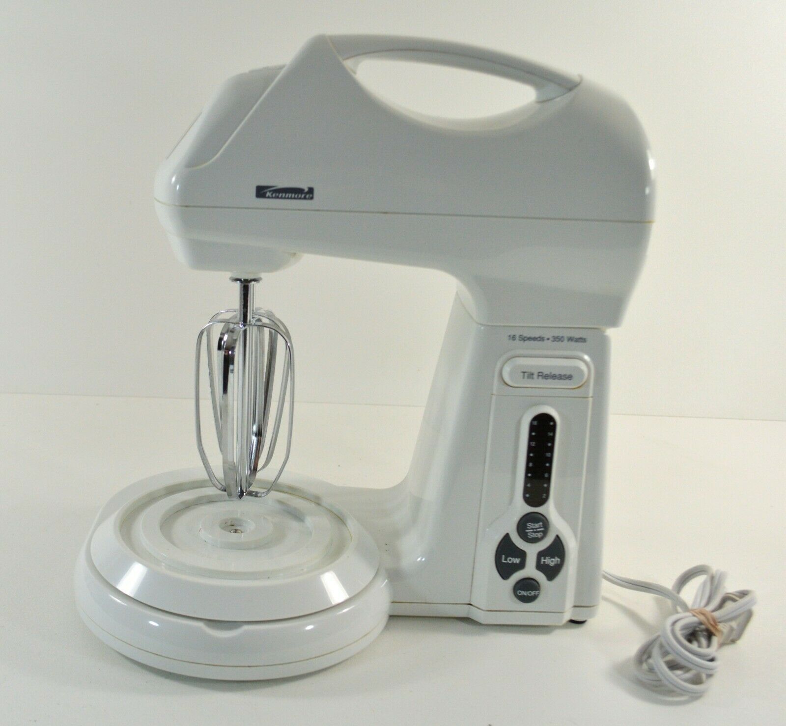 Kenmore 16Speed Stand Mixer 23869239 w/ 2 Bowls & Beaters White Sears