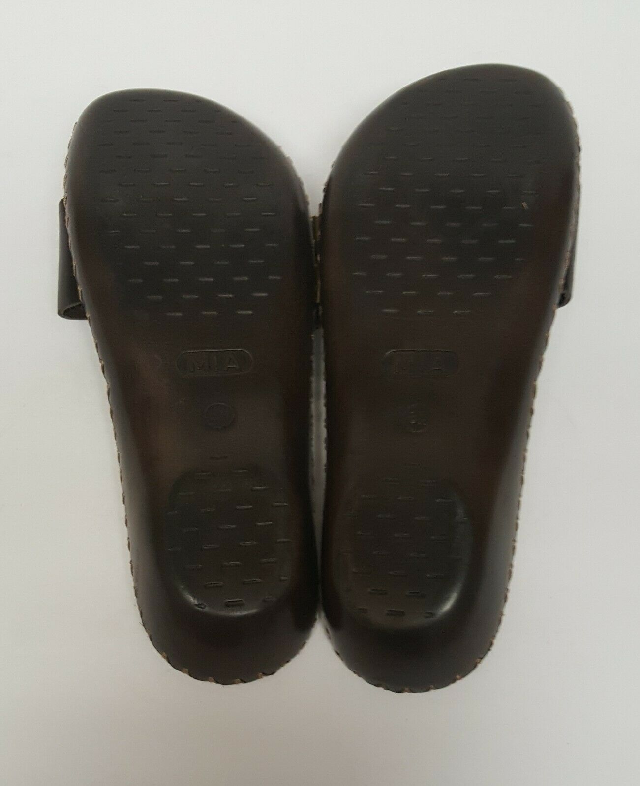 New MIA Camo Women�s Slip On Sandals sz 8M Sandals