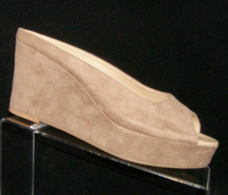 Nine West Dayside brown fabric peep toe slip on platform wedge heels 8.5M - $27.69