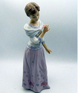 Lladro Figurine, A Grandmother's Love 01006981 in Original Box RETIRED - $346.50