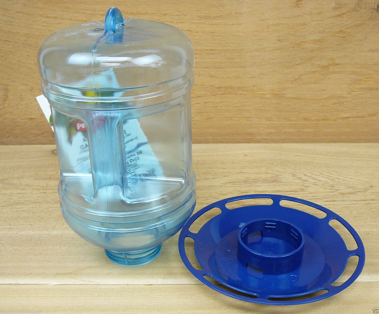 Perky Pet Water Cooler Bird Waterer Holds 1.5 Quarts Attract Birds with