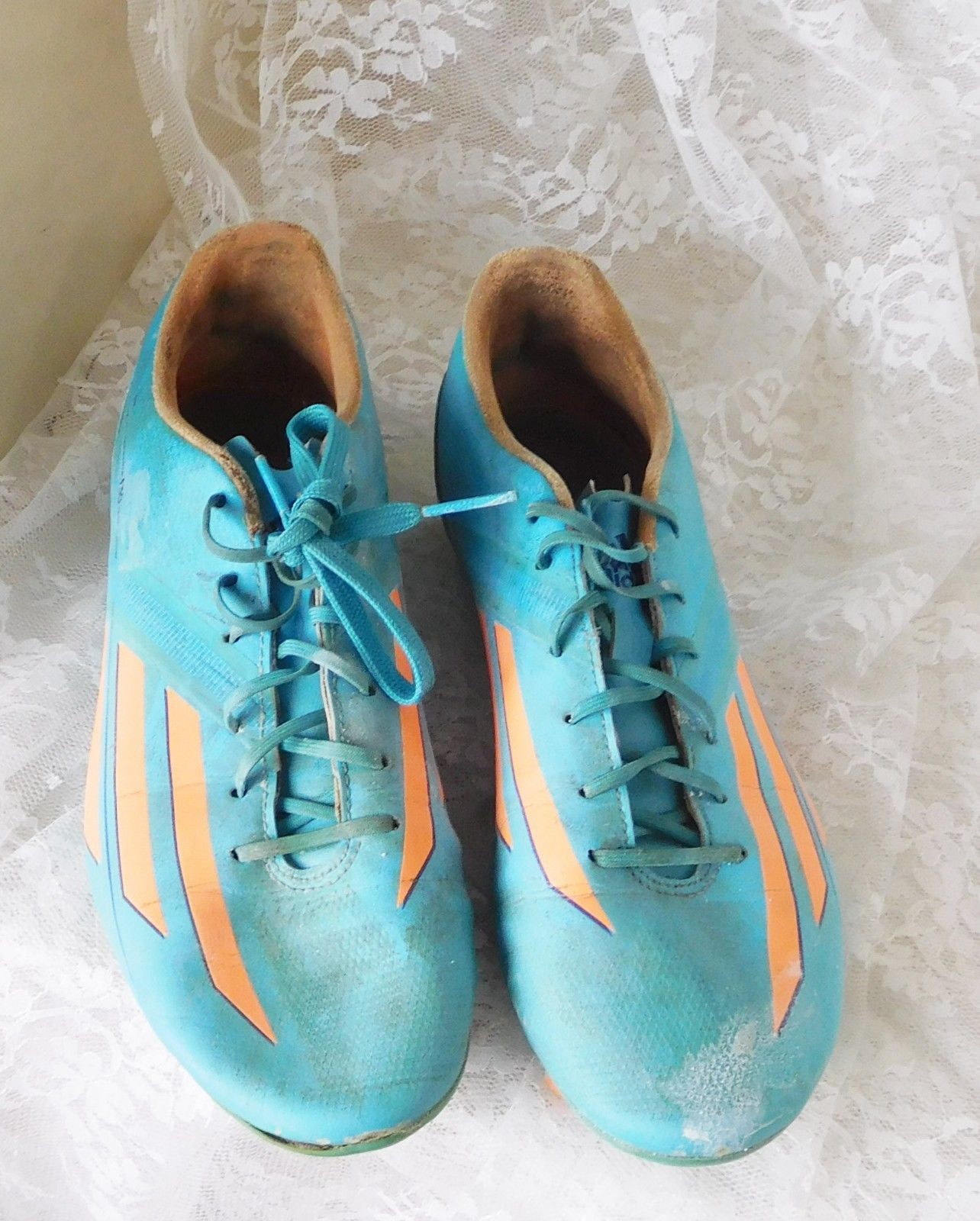 womens soccer cleats size 8
