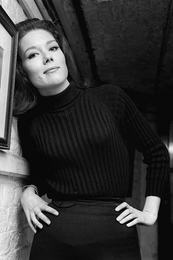 Diana Rigg Rare 60'S Shoot The Avengers 11x17 Mini Poster - 2000-Now