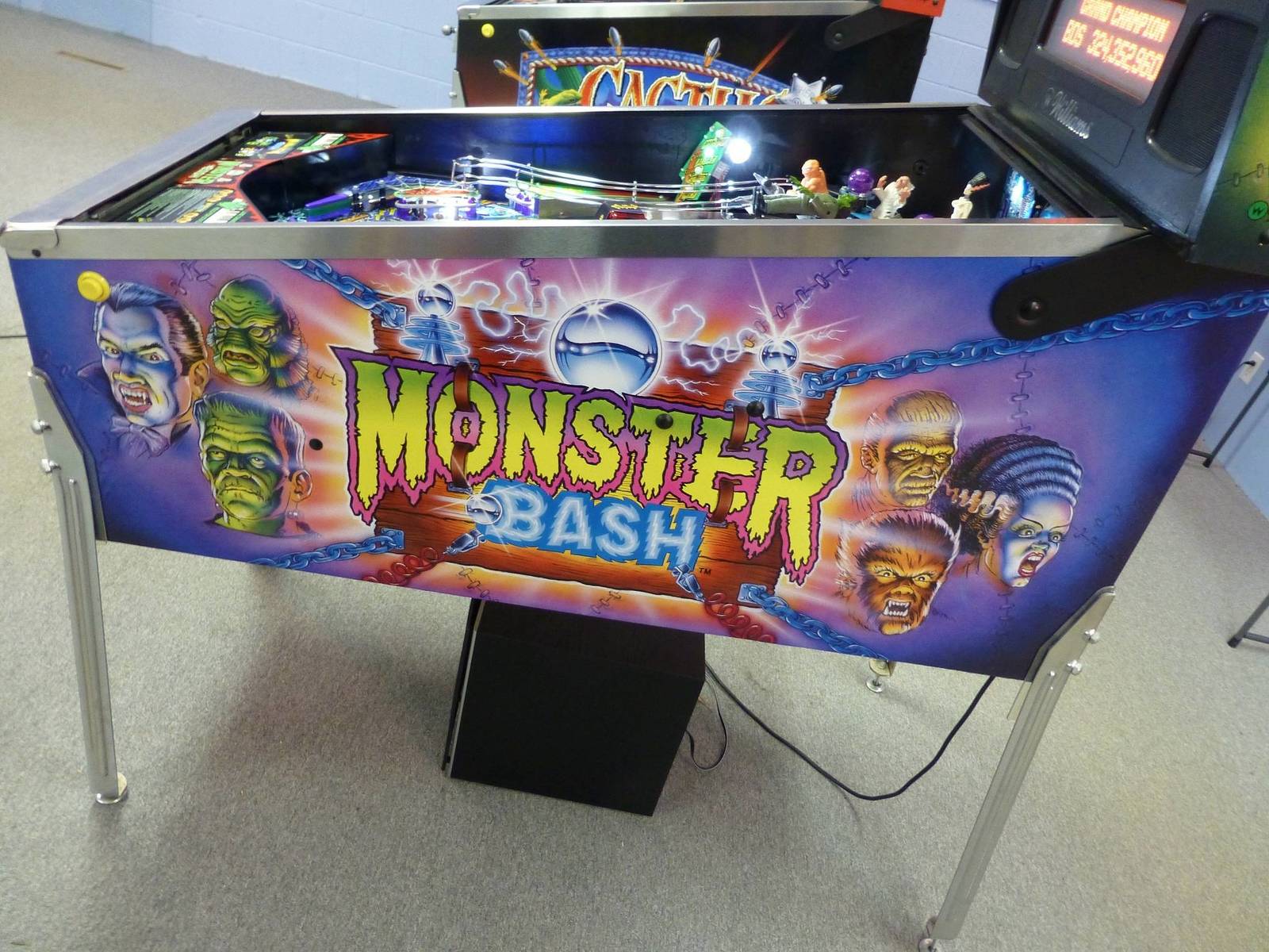 Monster Bash pinball machine - Every Other Thing