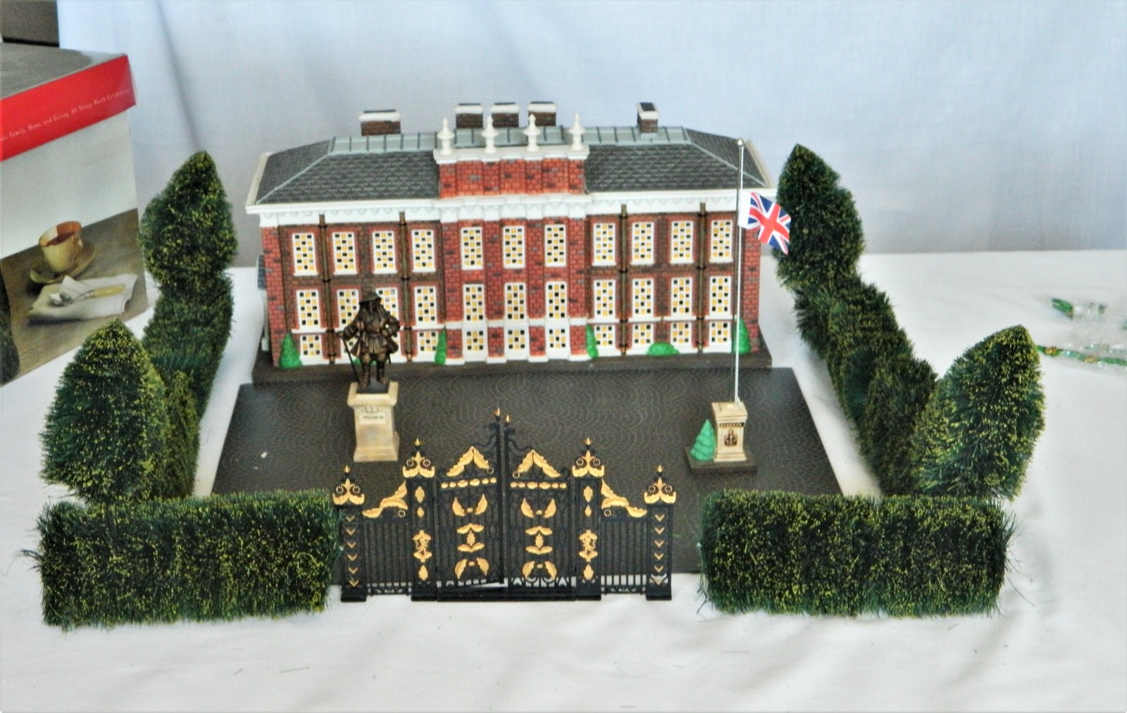 Dep. 56 Christmas Lighted SetHeritage VillageDickens Series