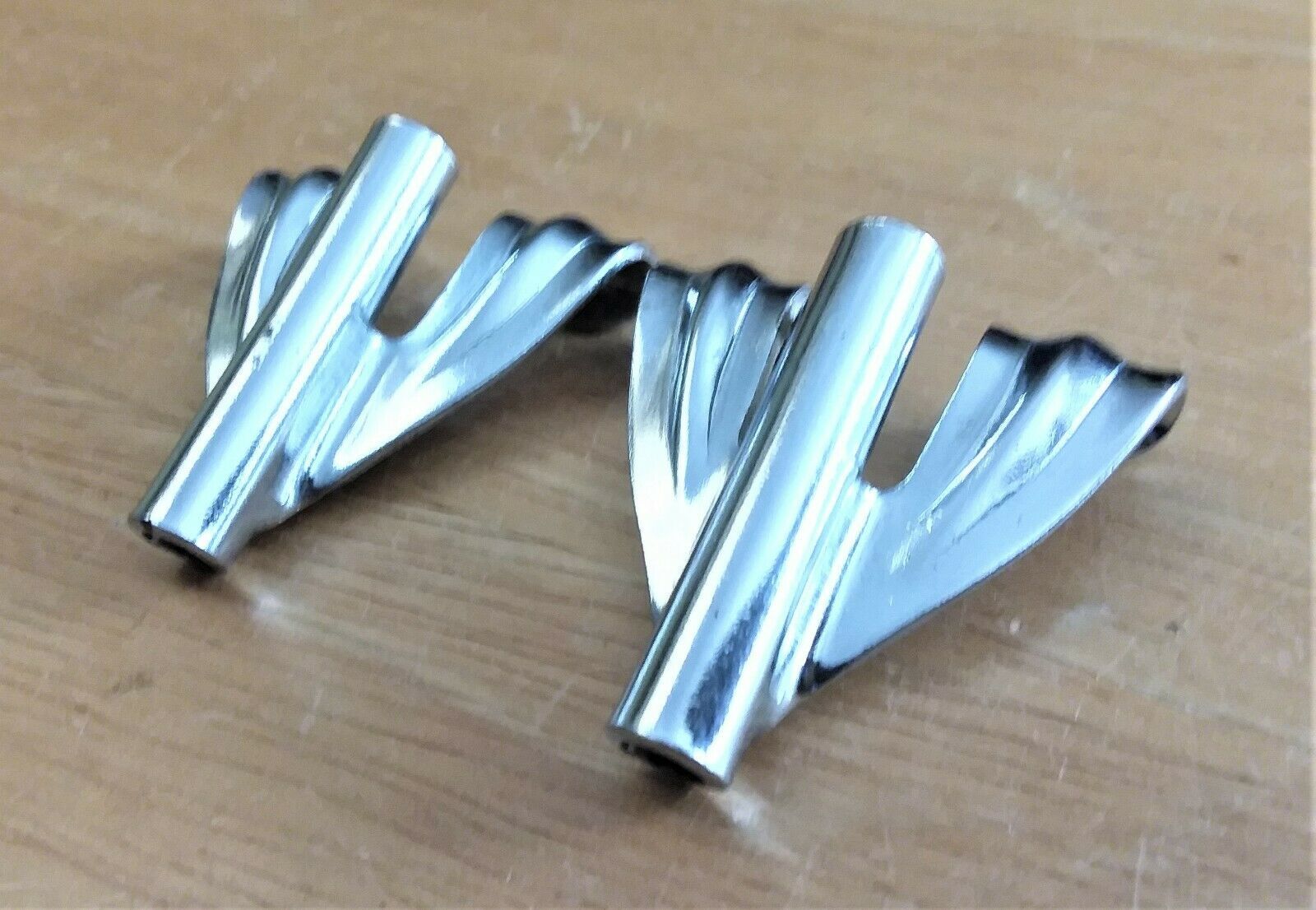 LUDWIG Bass Kick Drum Claw (QTY 2 * P2300) VINTAGE! Parts