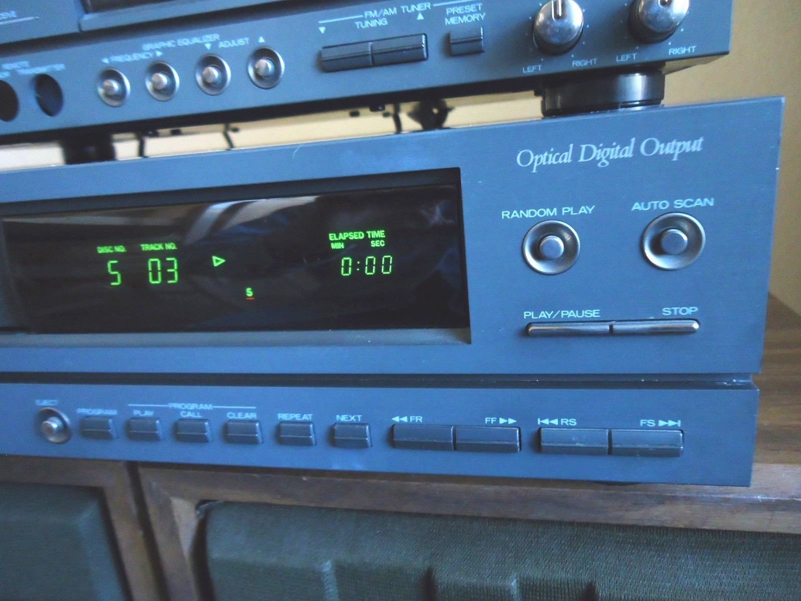 Mitsubishi MC5200 Compact Disc Player, See The Video ! Vintage Electronics