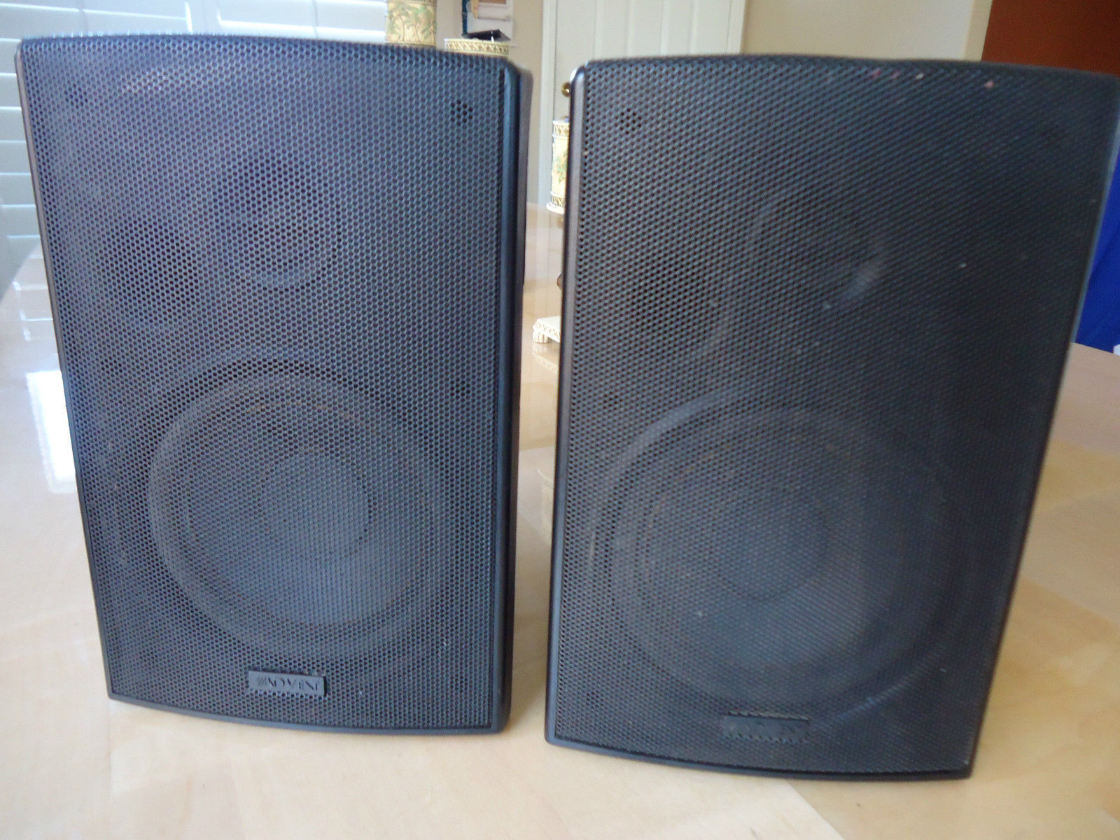 Advent Calypso Speakers indoor / outdoor, See Video ! TV, Video