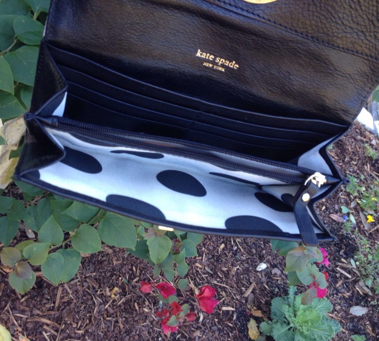 Kate Spade Clutch Wallet Black Pebble Grain Leather Turn Lock Wallets