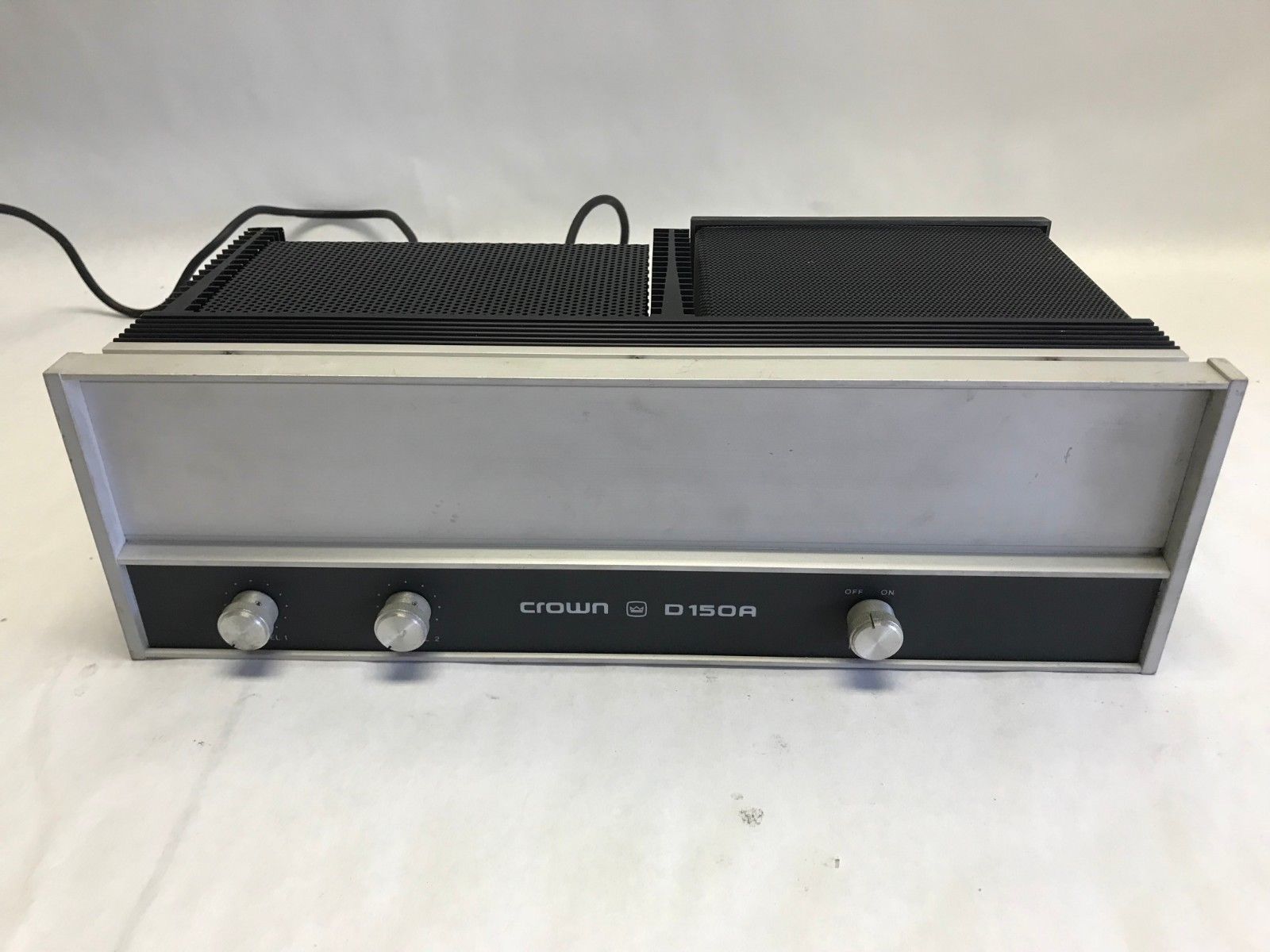 Vintage Crown D150A Stereo (2Channel) Power Amplifier Amp Amplifiers