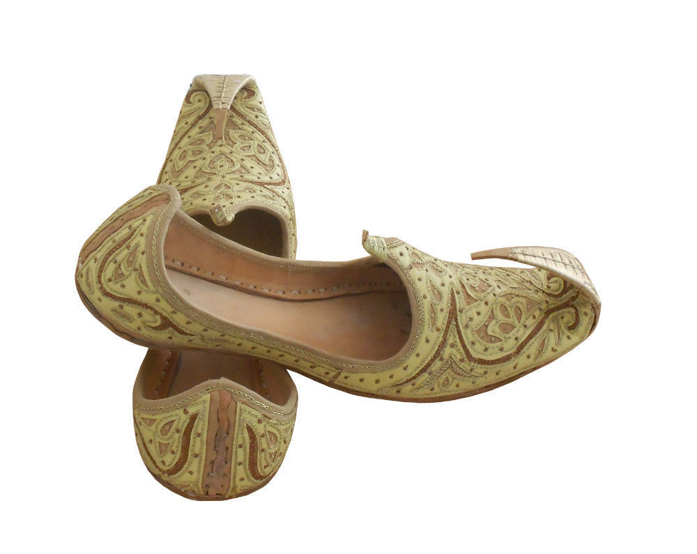 male indian shoes